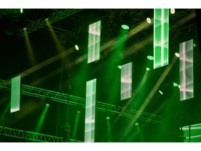 Aluminum frames for portable stage structures