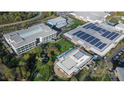 Алюмінієві конструкції у створенні систем сонячних панелей для вузьких міських просторів