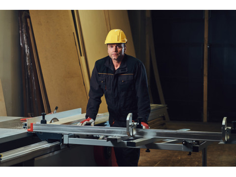 How to make a stable frame for a home workbench on an aluminum base
