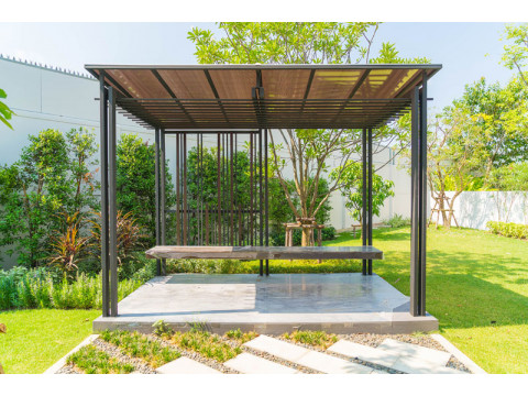 Алюмінієві профілі для мобільних конструкцій та павільйонів