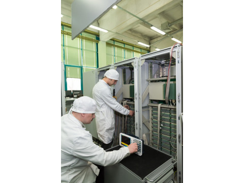 Aluminum profiles for frames of laboratory equipment and test stands