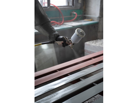 Порошкове покриття алюмінію як інвестиція у довговічність конструкції