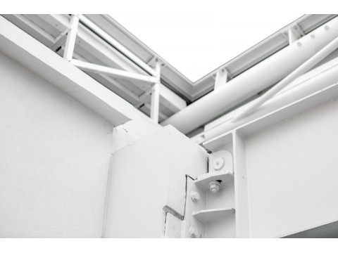 Система кріплень та з’єднань для алюмінієвих профілів у виробничих каркасах