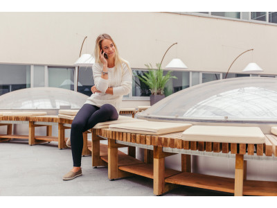 Aluminum in urban design: how smart street furniture is created